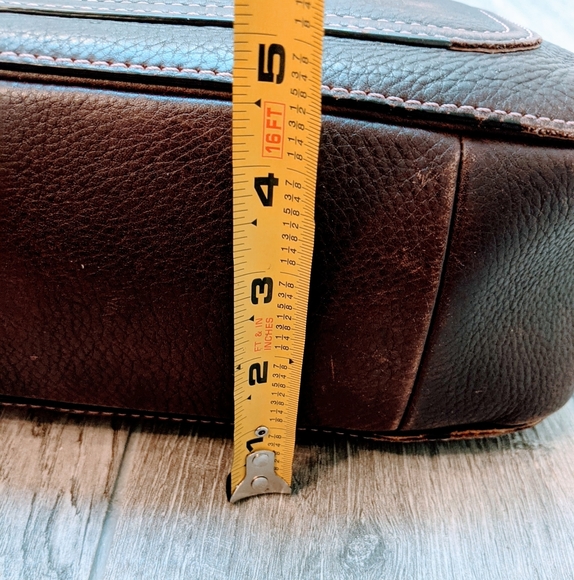 Coach Chelsea Brown Leather Hobo Purse - Picture 10 of 15